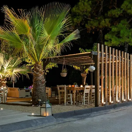 Kapahi Szálloda Pefkári