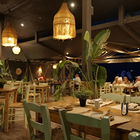 Kapahi Szálloda Pefkári